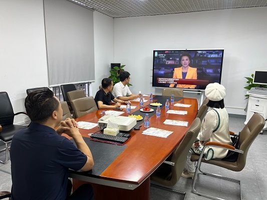 康泰生物李总莅临我司考察交流